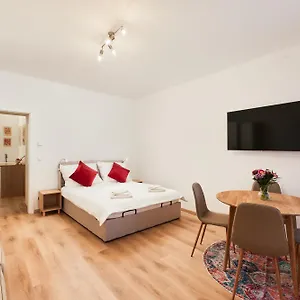 Malixa - In The Heart Of Next To Metro , Viena Austria